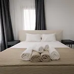 Mediterranean Dream Beachfront Βίλα