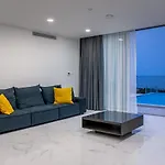 Mediterranean Dream Beachfront Βίλα Λάρνακα