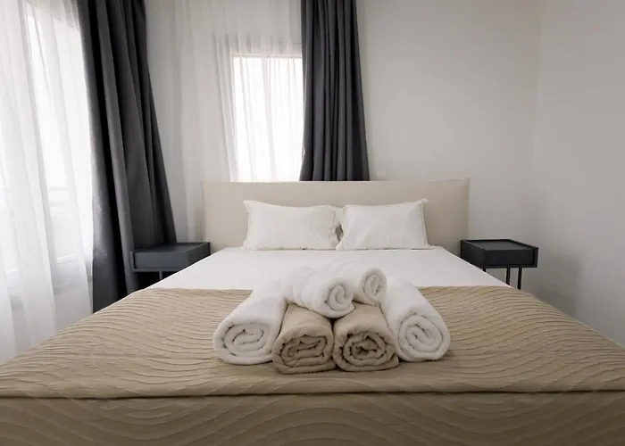 Mediterranean Dream Beachfront Willa