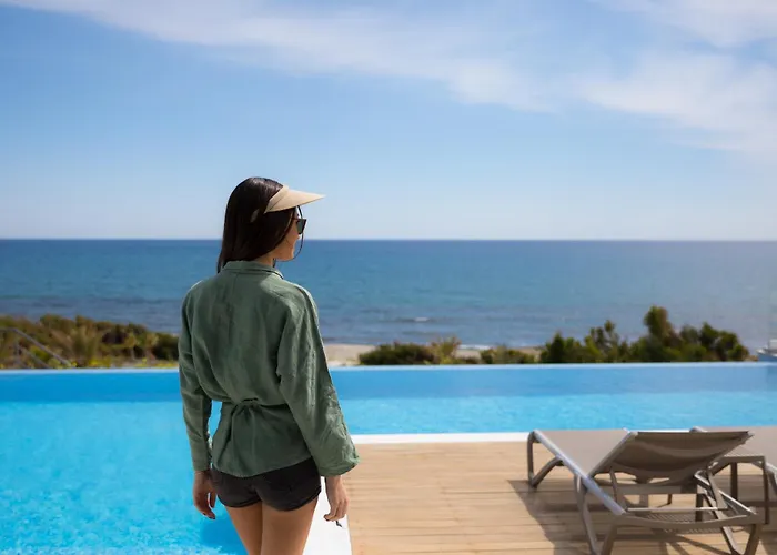 Mediterranean Dream Beachfront * Larnaca