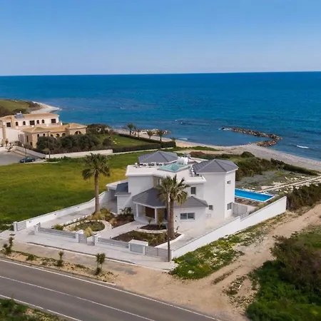 Villa Mediterranean Dream Beachfront Larnaca