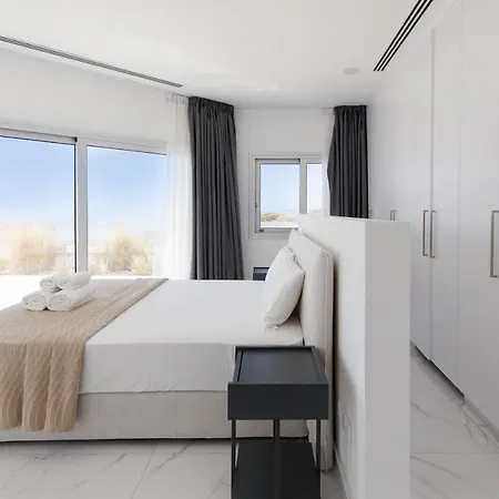 Вилла Mediterranean Dream Beachfront Ларнака