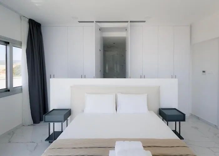 Villa Mediterranean Dream Beachfront Larnaca