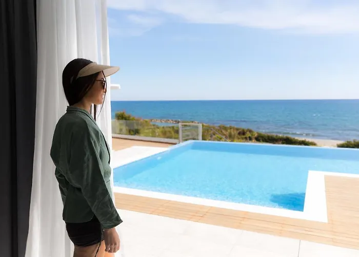 Villa Mediterranean Dream Beachfront *